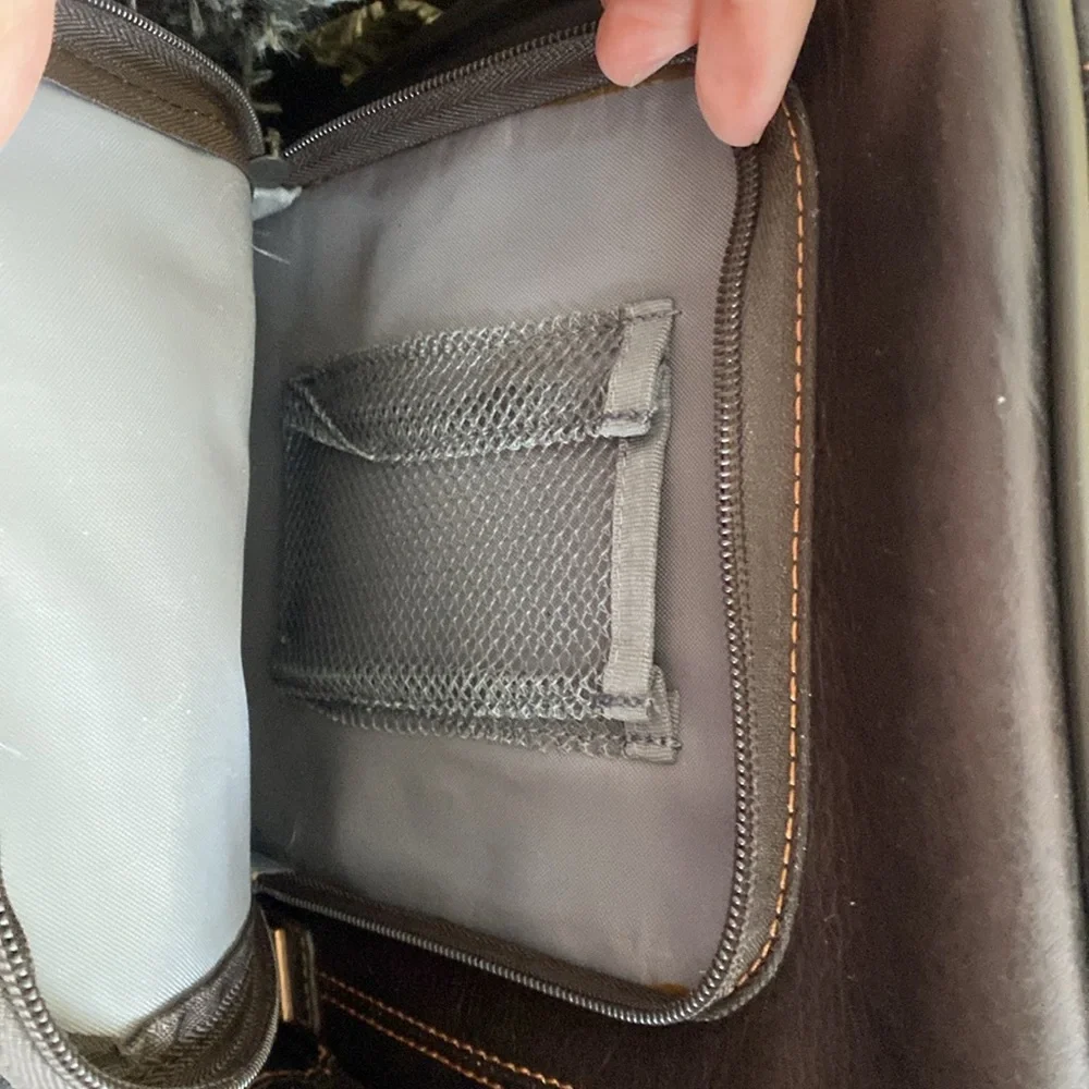 NWT Jack by Jill-e Genuine Leather Camera/Video Travel Bag - Large - Picture 11 of 14